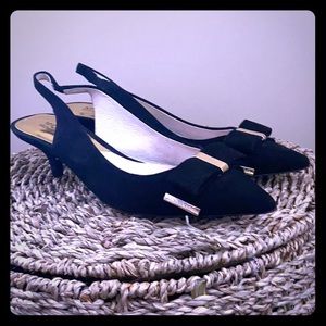 MICHAEL KORS SUEDE KIERA KITTEN HEEL!